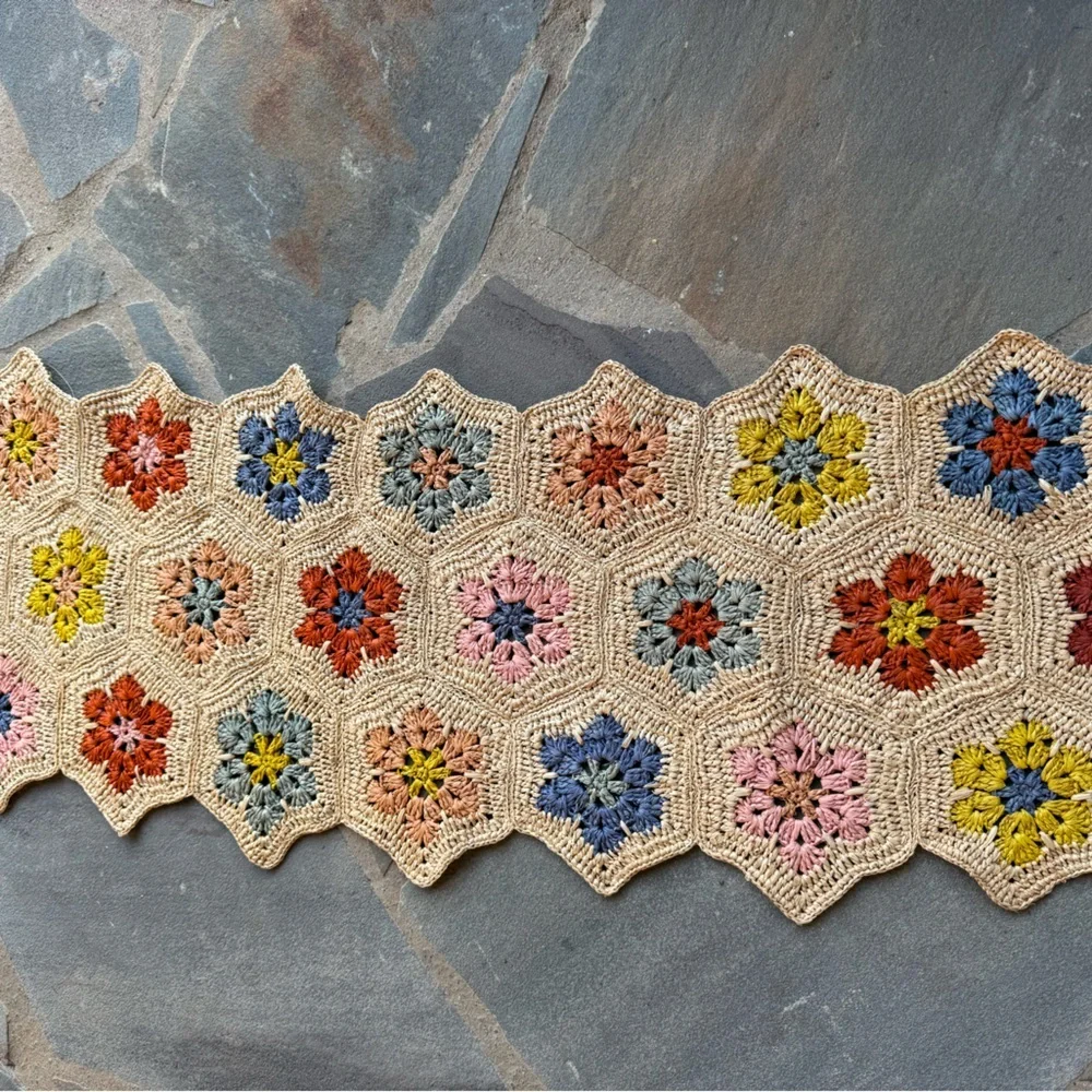 New🌟Anthropologie-Jaona Raffia Table Runner